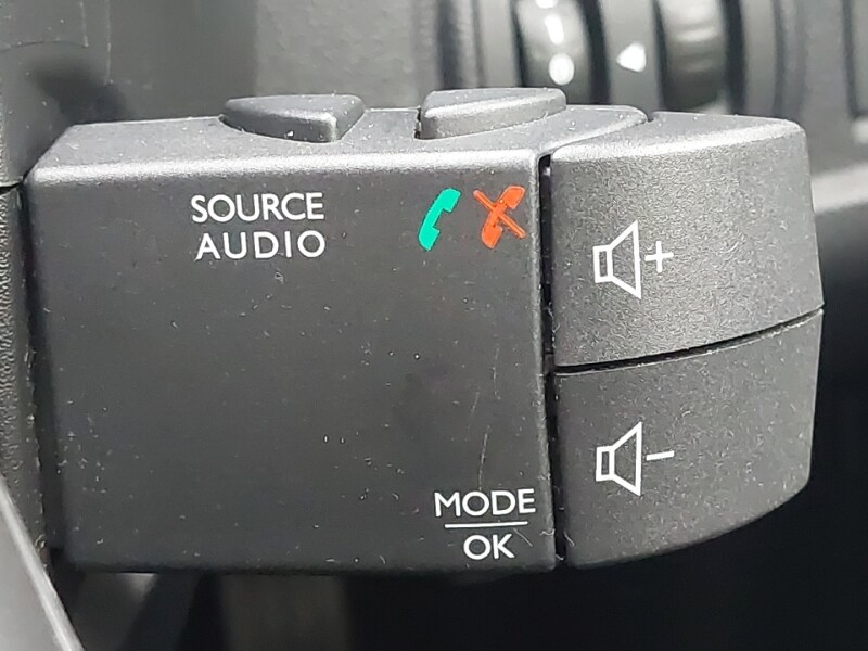 Used Renault Clio 2018 for sale - 78054484: Photo 17