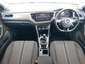 Used Volkswagen T-Roc 2020 for sale - 77491717: Photo