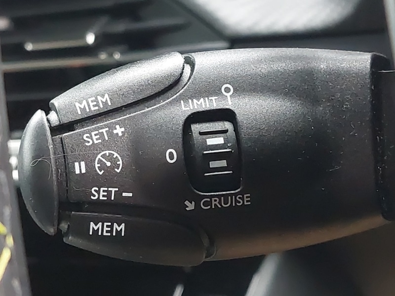 Used Peugeot 2008 2022 for sale - 76427448: Photo 14