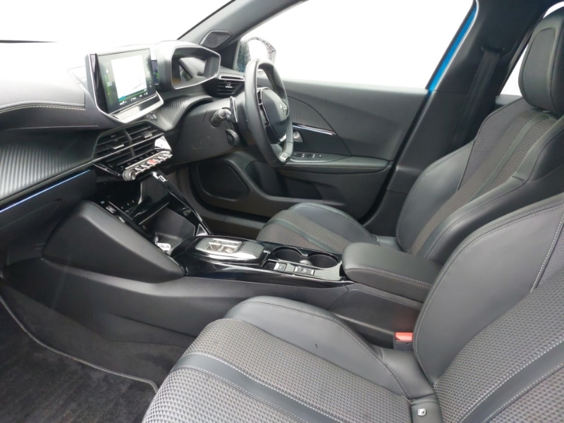 Used Peugeot 2008 2022 for sale - 76427448: Photo 5