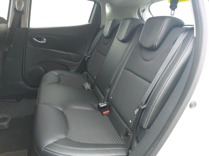 Used Renault Clio 2017 for sale - 76757493: Photo 6