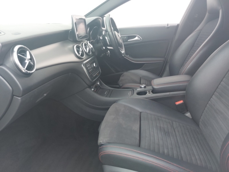 Used Mercedes-Benz CLA 2016 for sale - 76465000: Photo 5