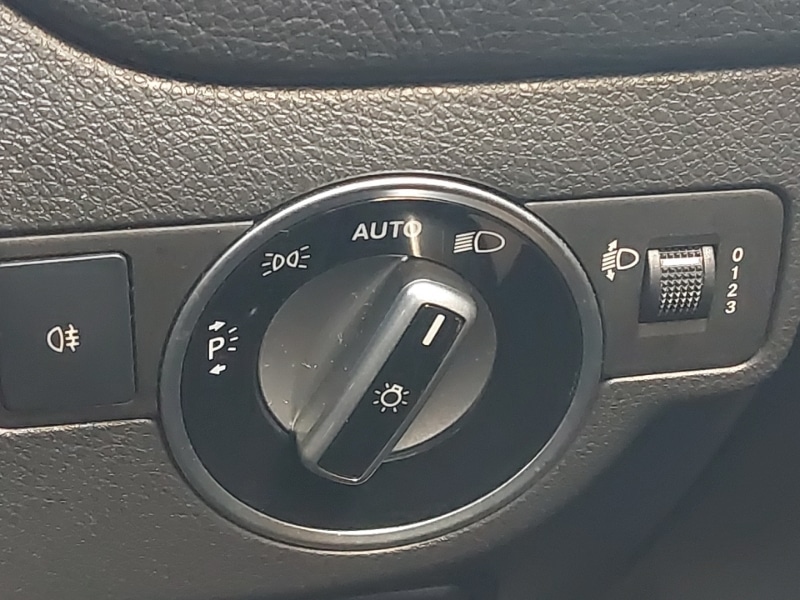 Used Mercedes-Benz GLA 2018 for sale - 76403615: Photo 12