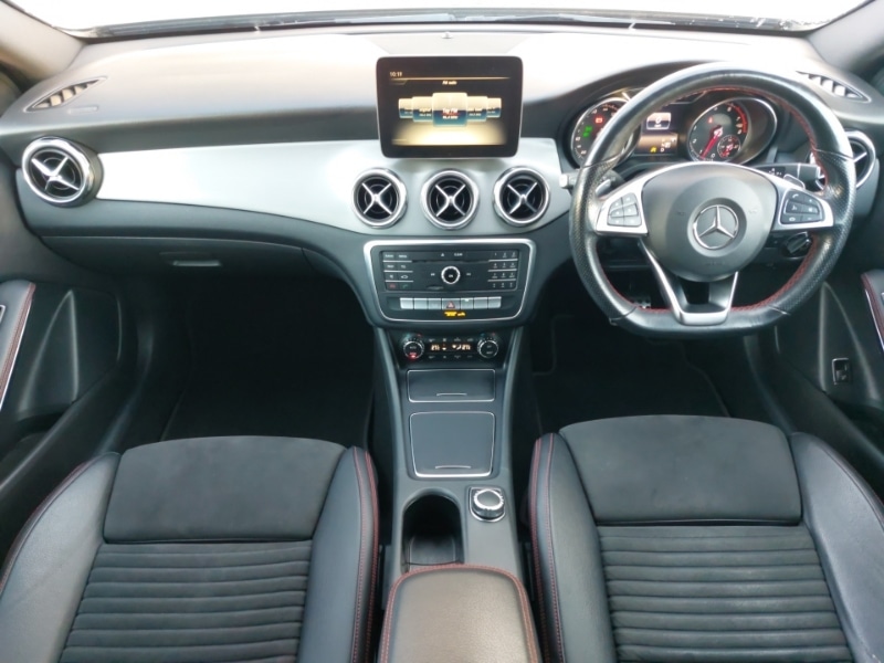 Used Mercedes-Benz GLA 2018 for sale - 76403615: Photo 2