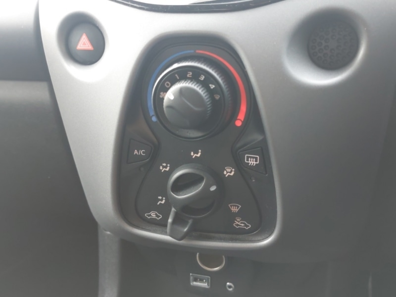 Used Toyota AYGO 2020 for sale - 76325813: Photo 13