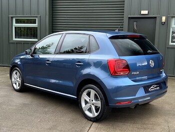 Used Volkswagen Polo 2015 for sale - 77558622: Photo