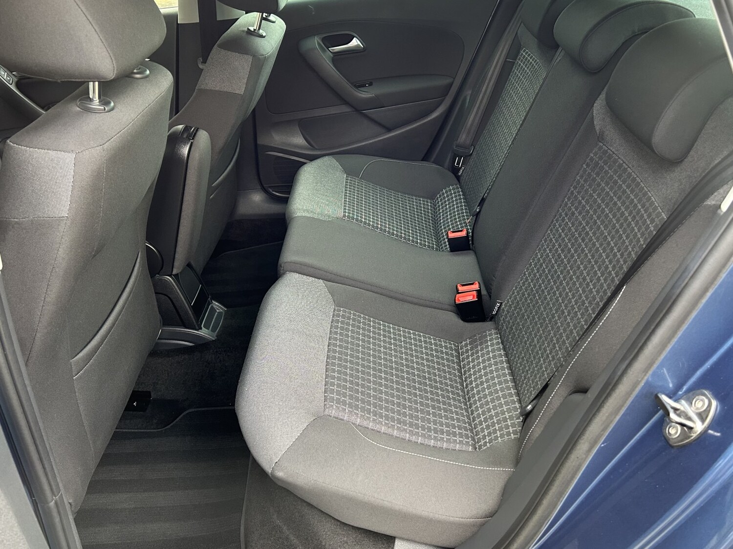 Used Volkswagen Polo 2015 for sale - 77558622: Photo 45