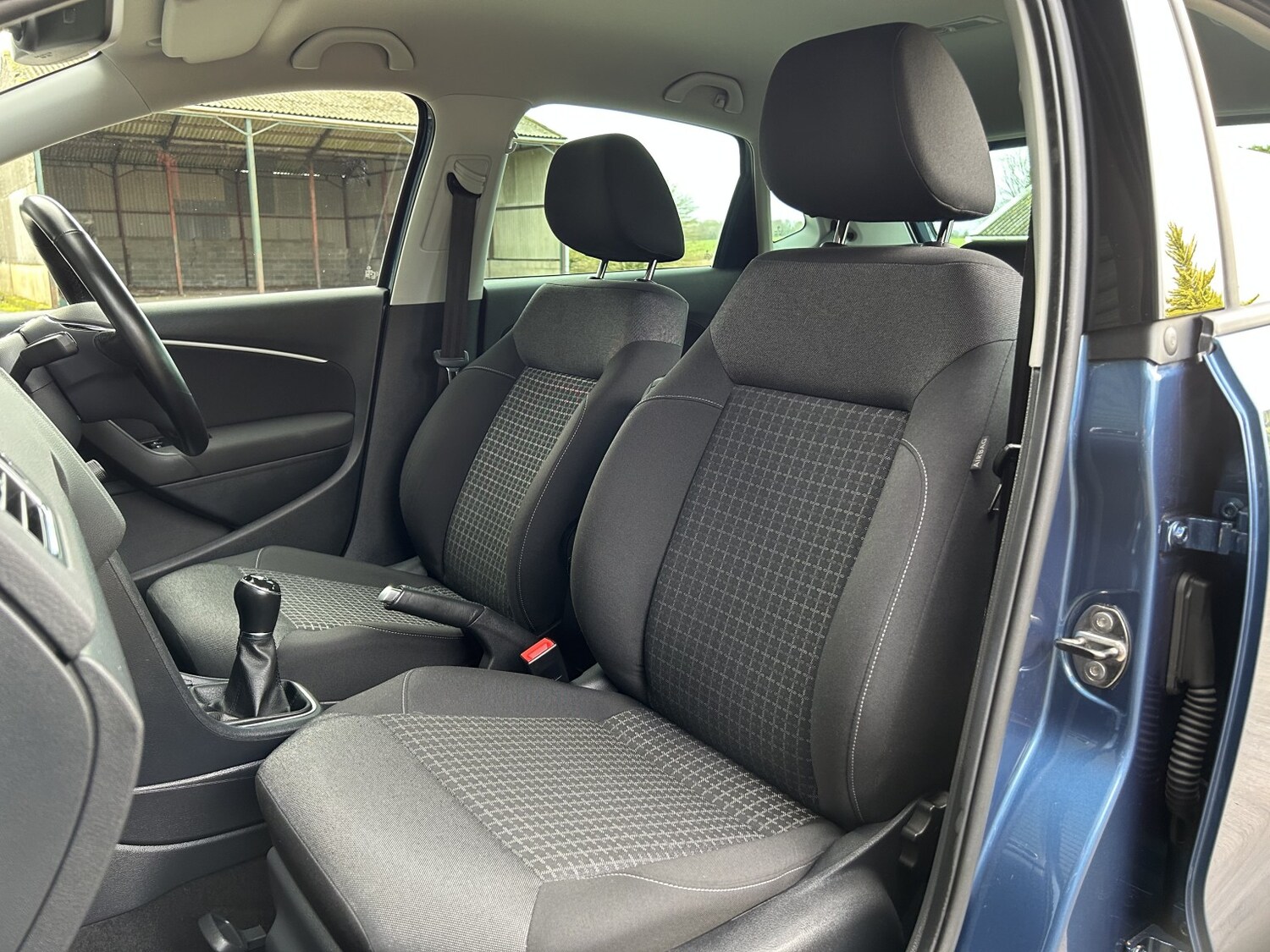 Used Volkswagen Polo 2015 for sale - 77558622: Photo 47