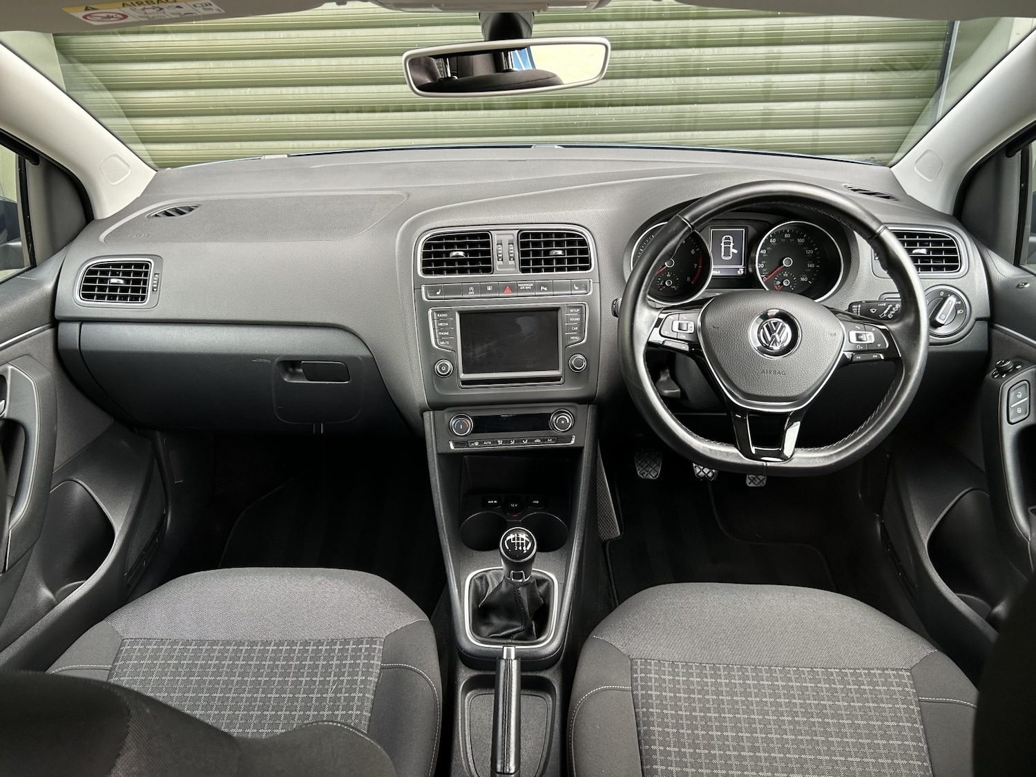 Used Volkswagen Polo 2015 for sale - 77558622: Photo 5