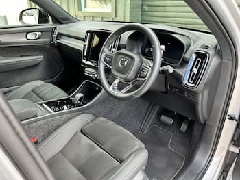 Used Volvo XC40 2025 for sale - 79834290: Photo