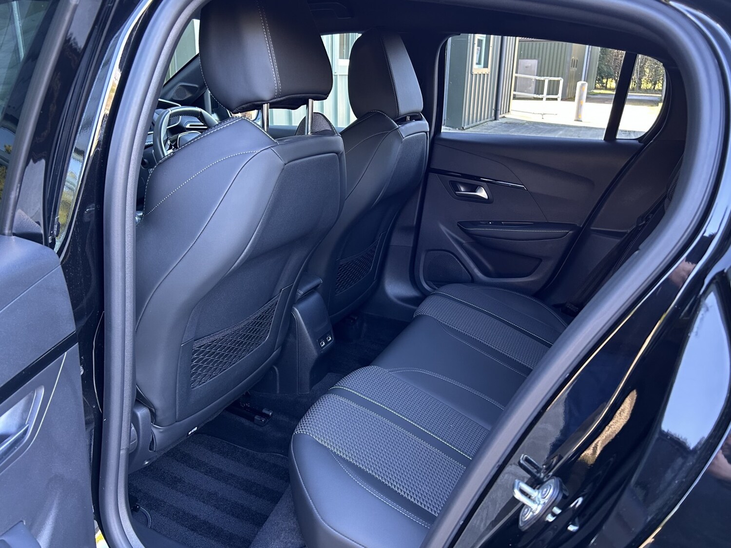 Used Peugeot 208 2023 for sale - 77465744: Photo 37