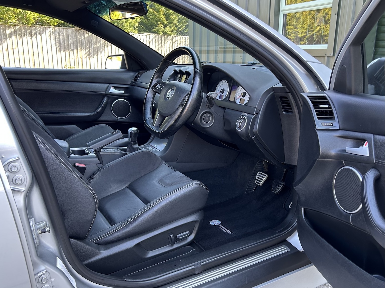 Used Vauxhall VXR8 2007 for sale - 77977100: Photo 6