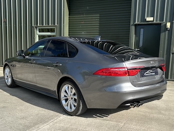 Used Jaguar XF 2017 for sale - 78571542: Photo