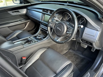 Used Jaguar XF 2017 for sale - 78571542: Photo
