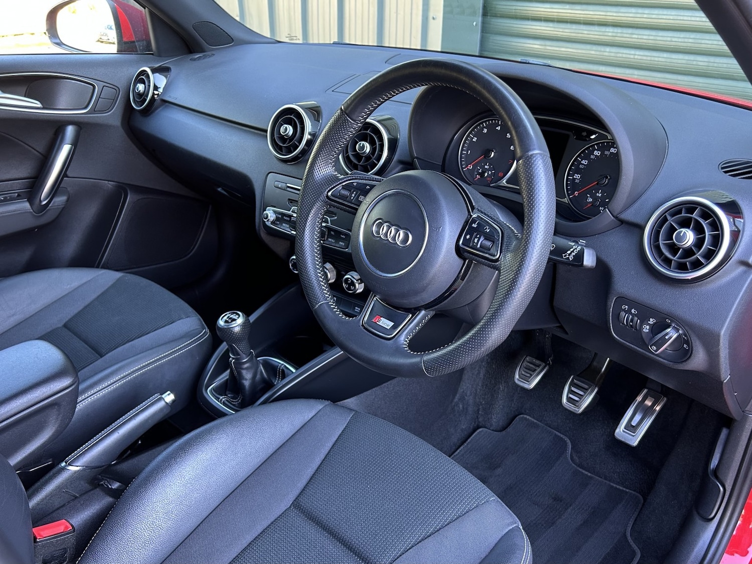 Used Audi A1 2015 for sale - 77945779: Photo 6