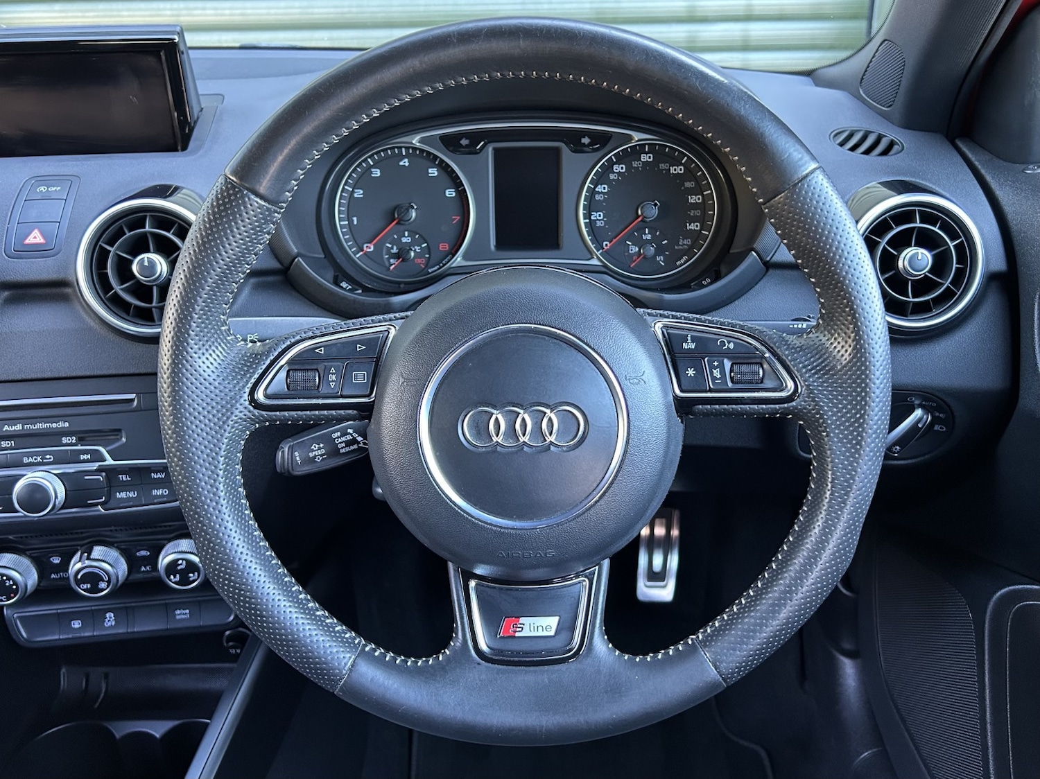 Used Audi A1 2015 for sale - 77945779: Photo 8
