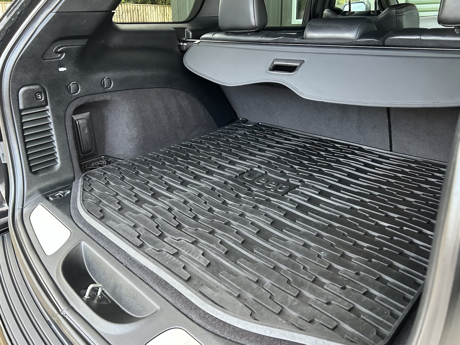 Used Jeep Grand Cherokee 2016 for sale - 77310729: Photo 35