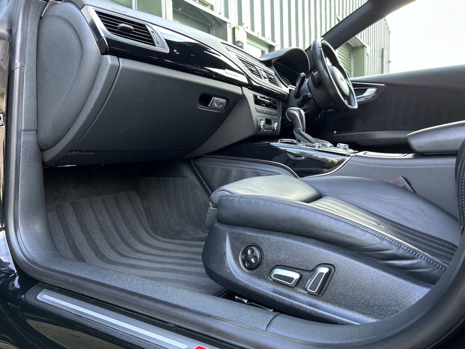 Used Audi A7 2017 for sale - 77271009: Photo 45