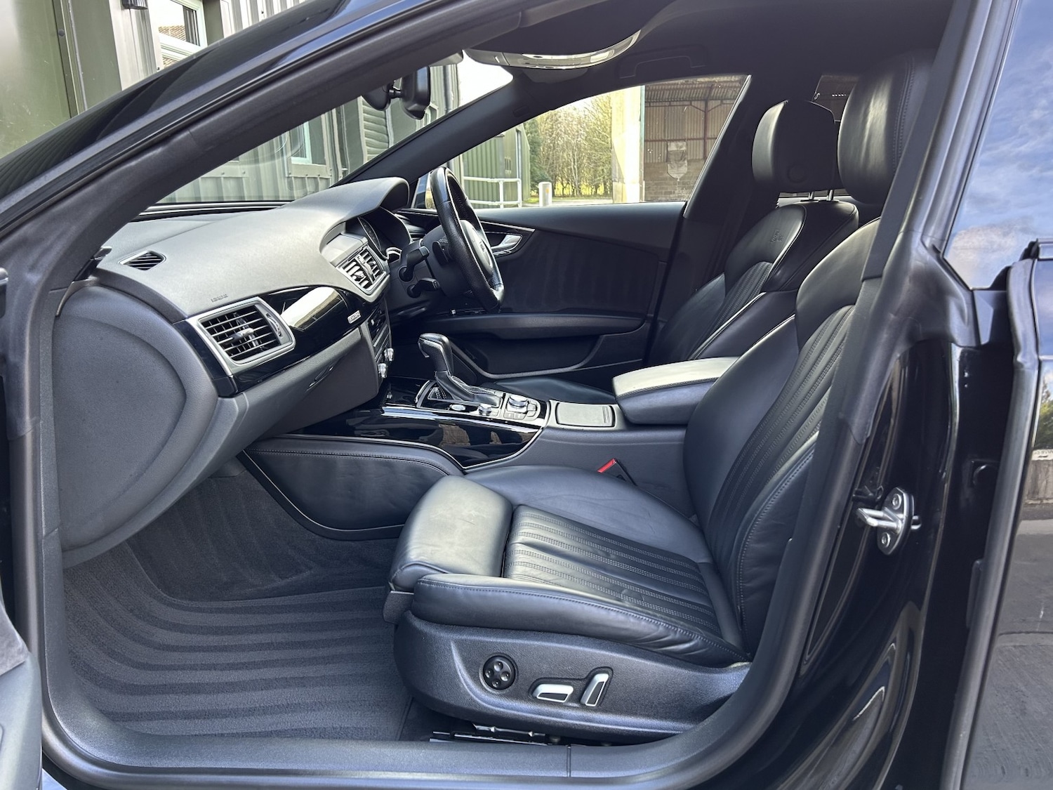 Used Audi A7 2017 for sale - 77271009: Photo 53