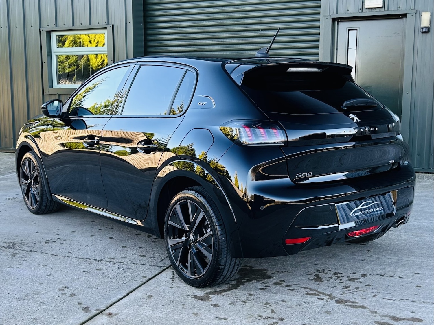 Used Peugeot 208 2023 for sale - 77089876: Photo 2