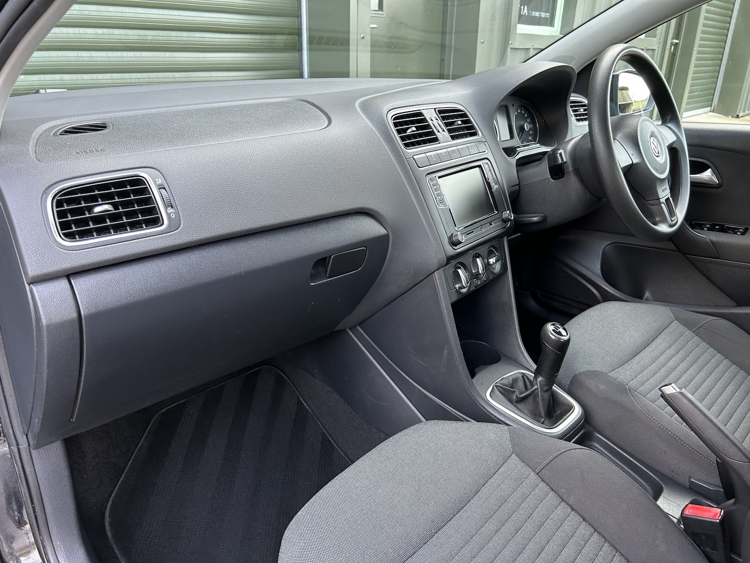 Used Volkswagen Polo 2011 for sale - 77271041: Photo 13