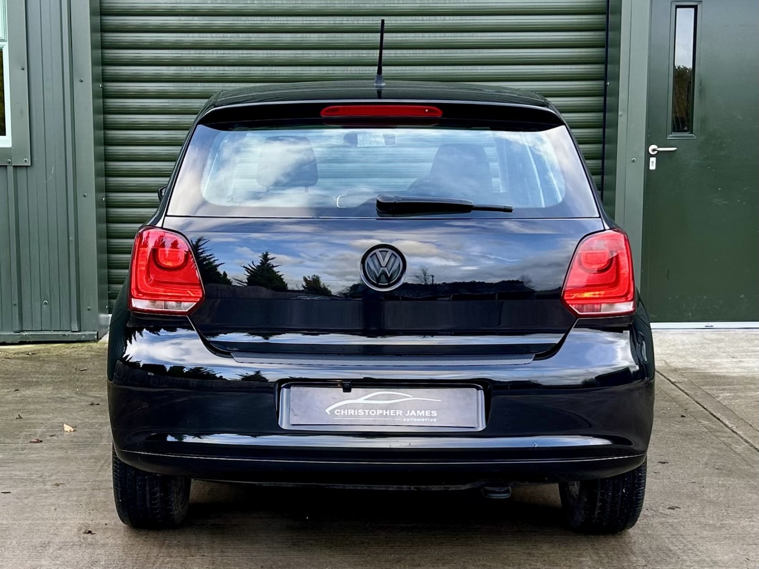 Used Volkswagen Polo 2011 for sale - 77271041: Photo 28