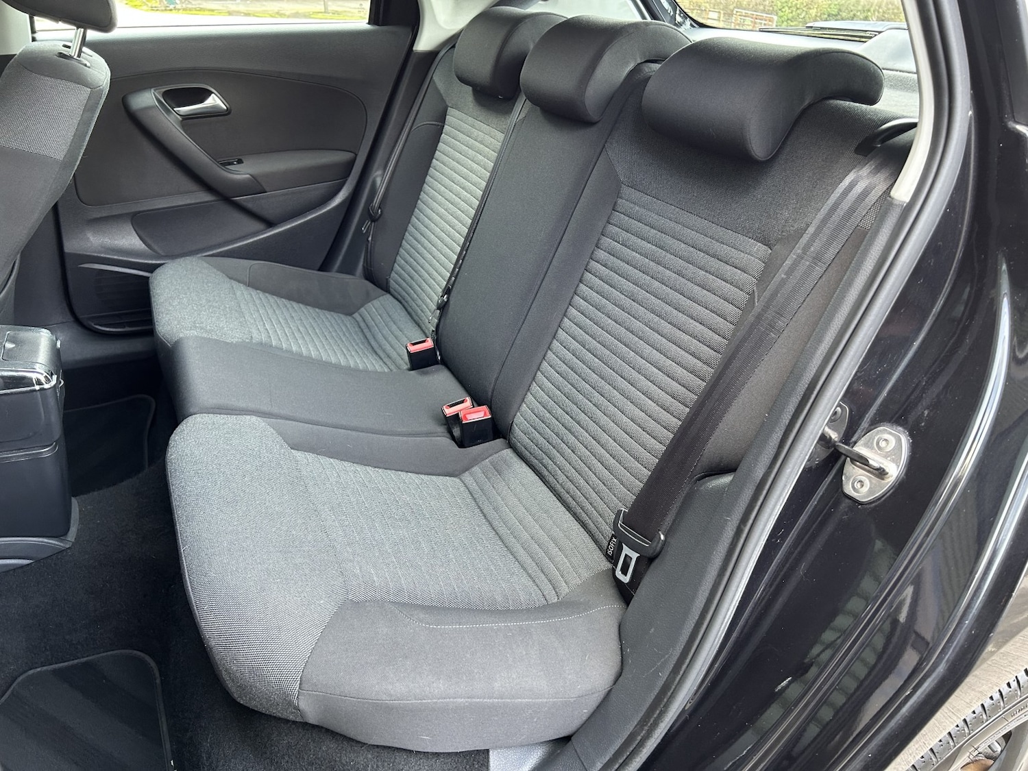 Used Volkswagen Polo 2011 for sale - 77271041: Photo 35