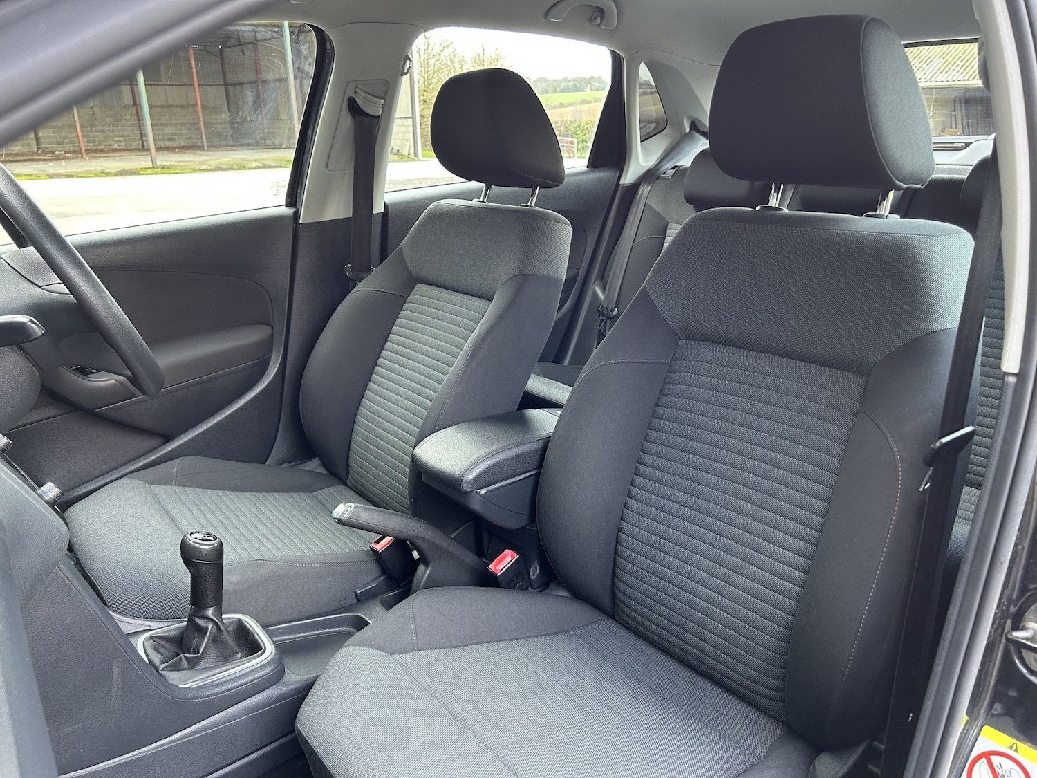 Used Volkswagen Polo 2011 for sale - 77271041: Photo 36