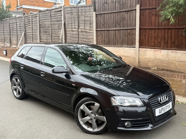 Used Audi A3 2011 for sale - 76175677: Photo 2