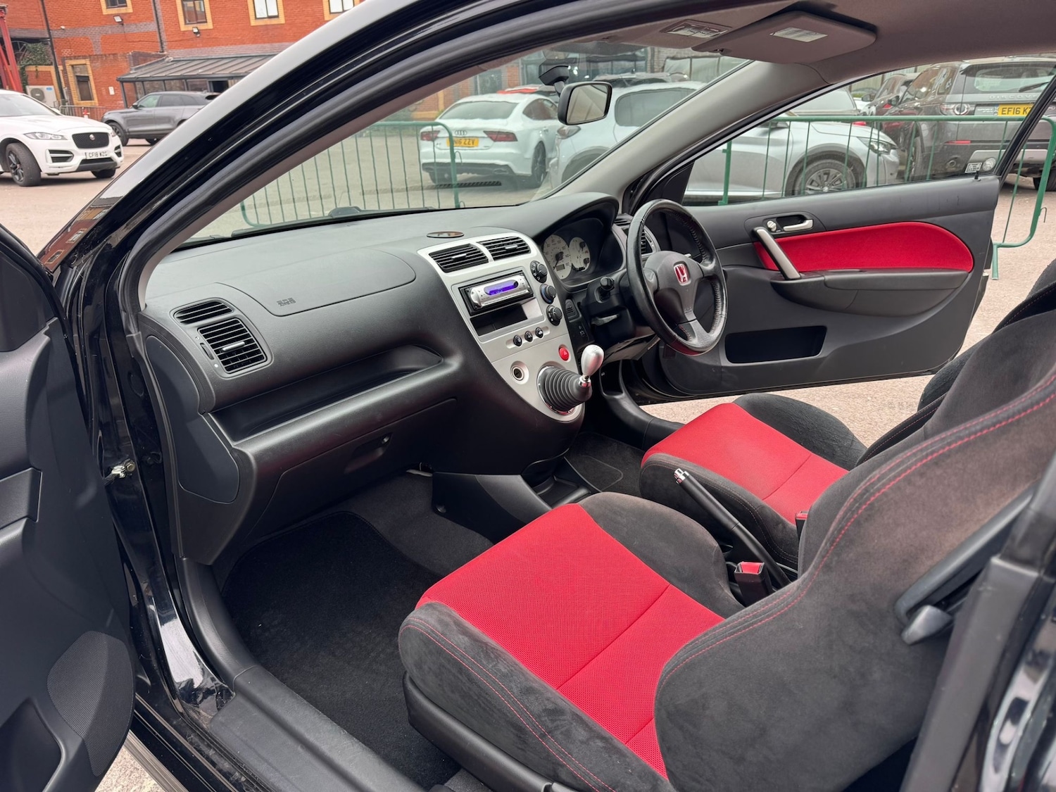 Used Honda Civic 2004 for sale - 77807591: Photo 14