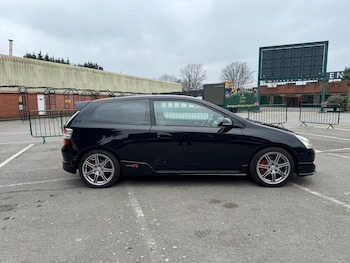 Used Honda Civic 2004 for sale - 77807591: Photo