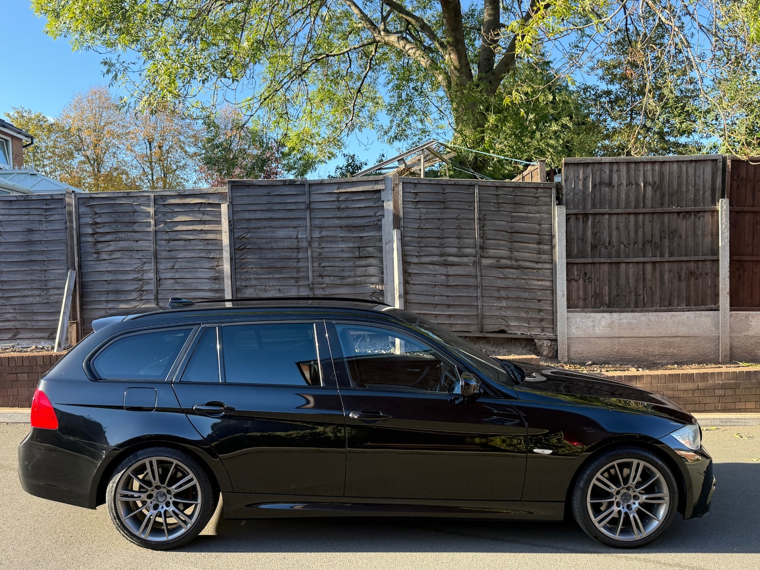 Used BMW 3 Series 2012 for sale - 76302951: Photo 3