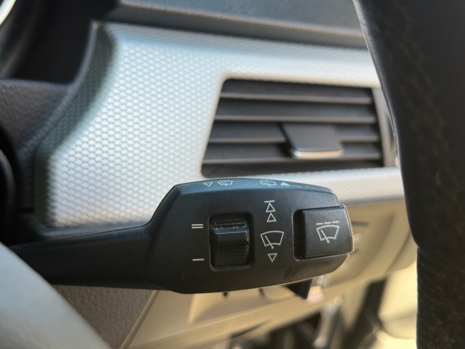 Used BMW 3 Series 2012 for sale - 76302951: Photo 35