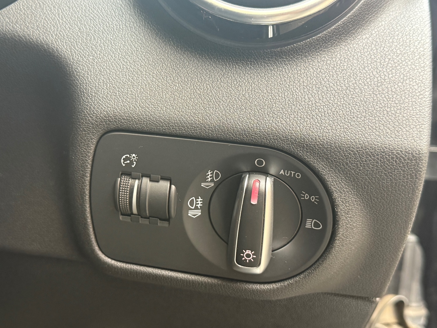 Used Audi A1 2015 for sale - 76251619: Photo 31