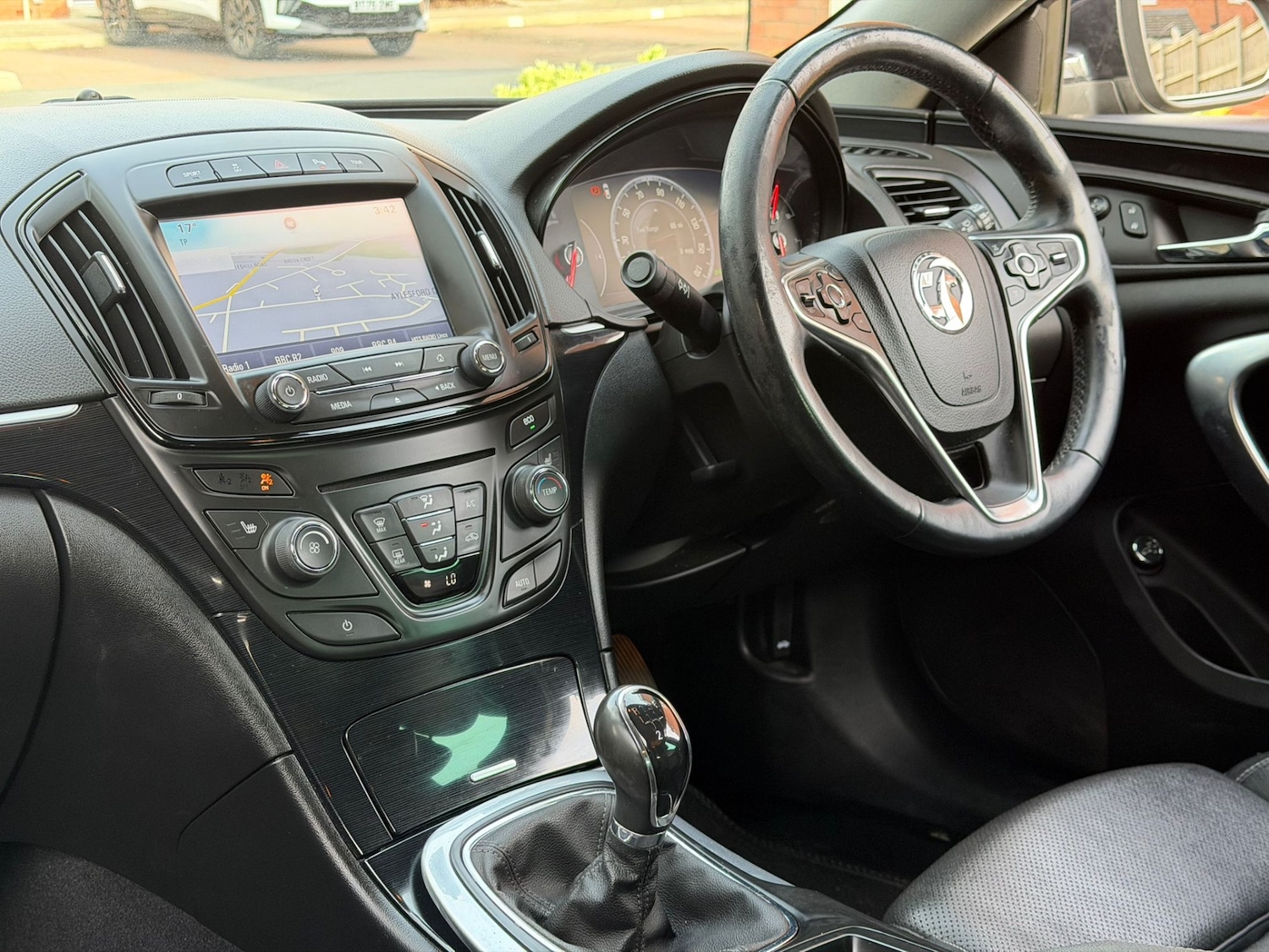 Used Vauxhall Insignia 2015 for sale - 78128292: Photo 39