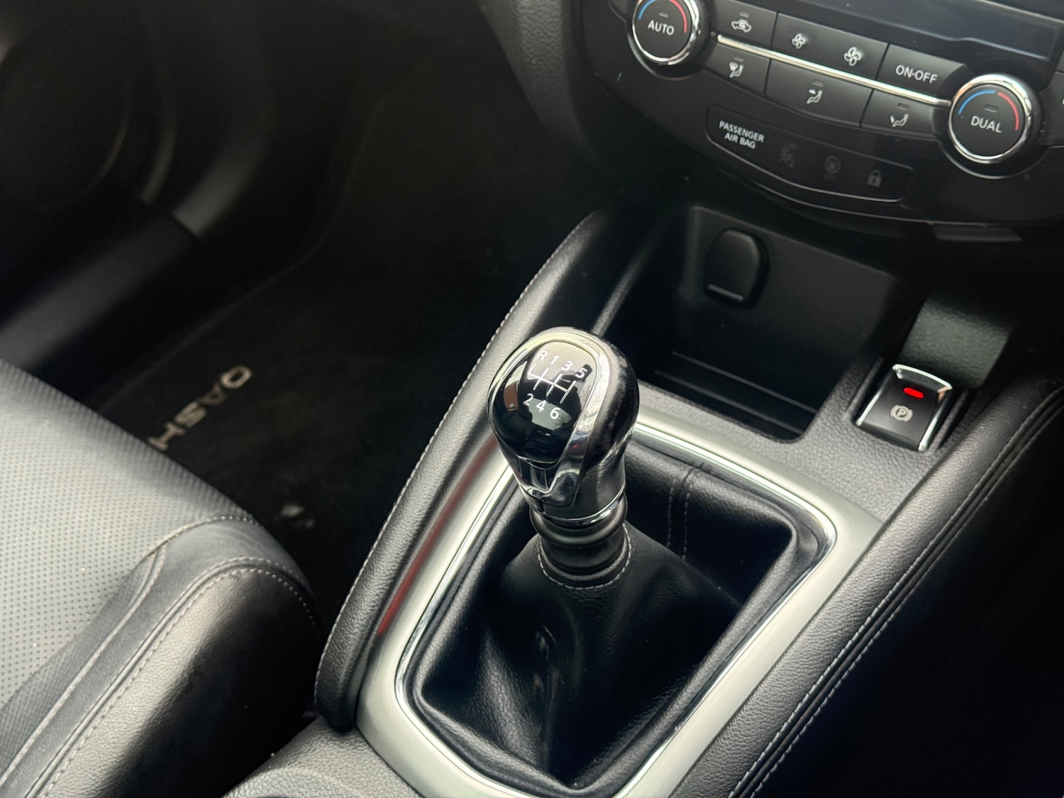 Used Nissan Qashqai 2015 for sale - 76430751: Photo 34