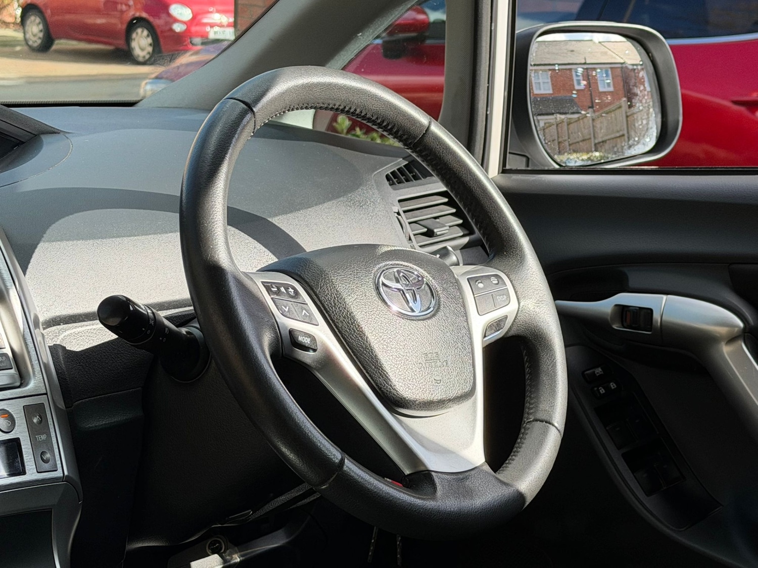 Used Toyota Verso 2012 for sale - 77706091: Photo 35