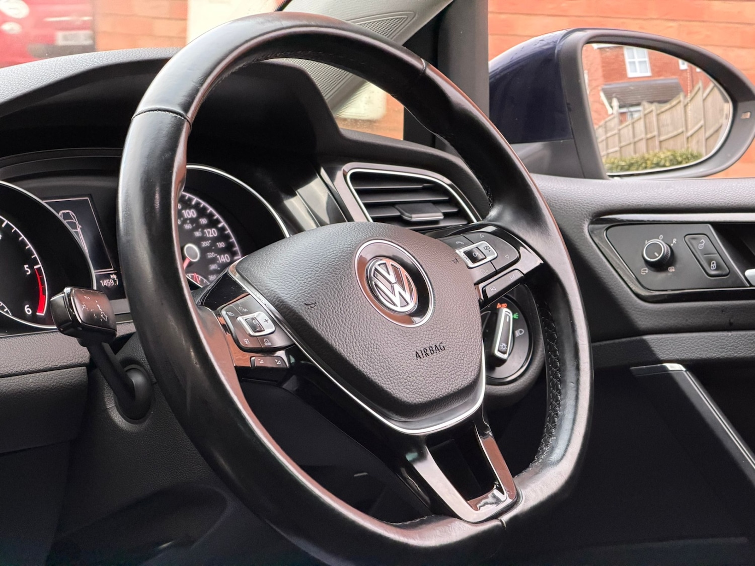 Used Volkswagen Golf 2015 for sale - 77624811: Photo 39