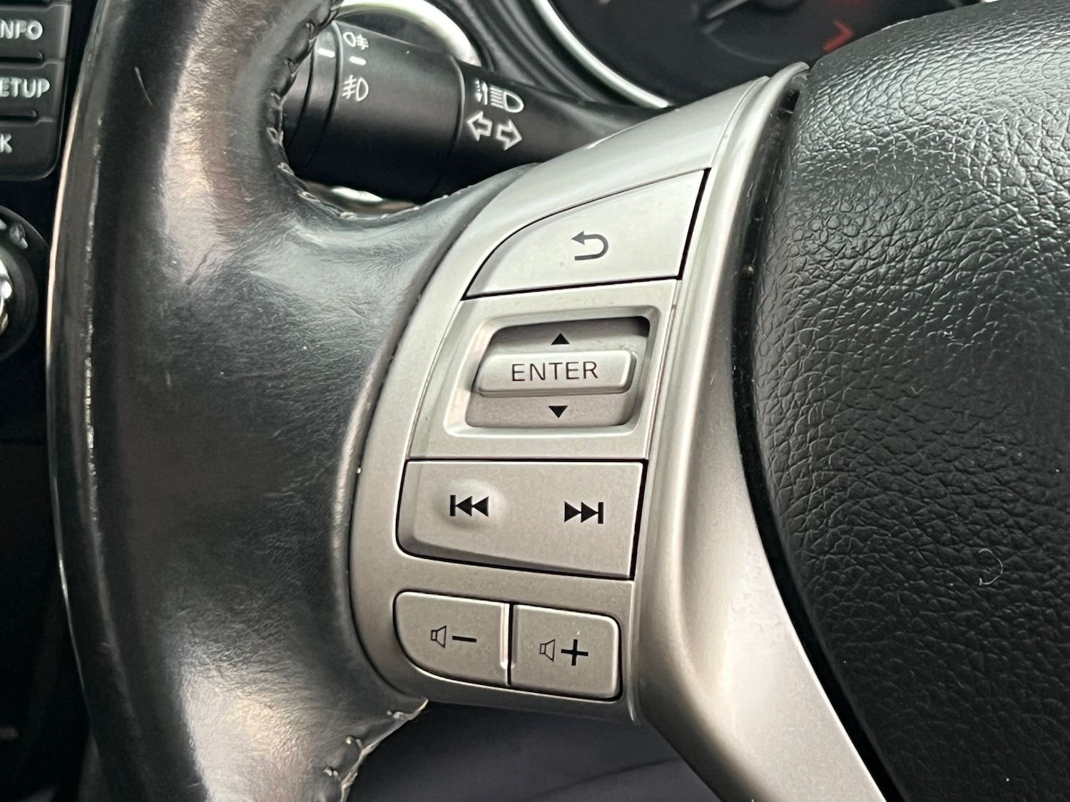 Used Nissan Qashqai 2015 for sale - 77145159: Photo 24