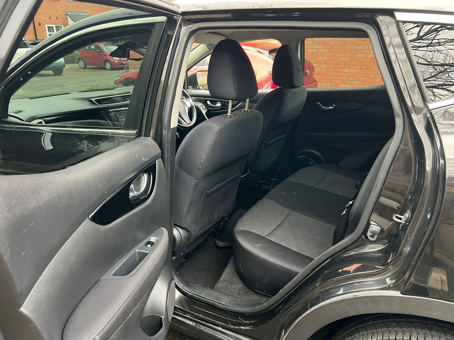 Used Nissan Qashqai 2015 for sale - 77145159: Photo 32