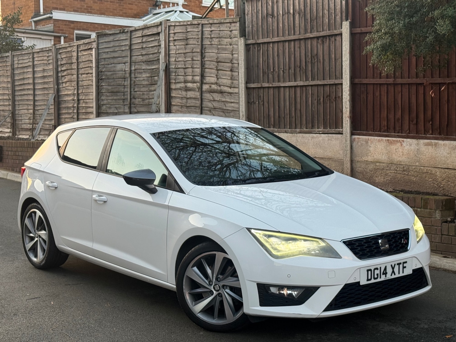 Used SEAT Leon 2014 for sale - 76913998: Photo 1