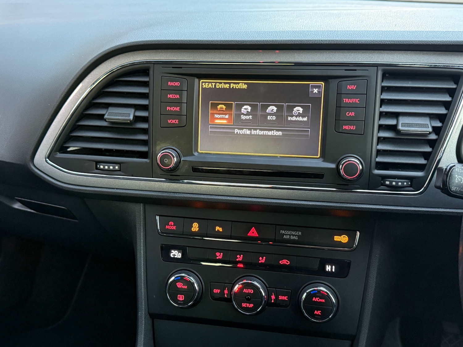 Used SEAT Leon 2014 for sale - 76913998: Photo 21