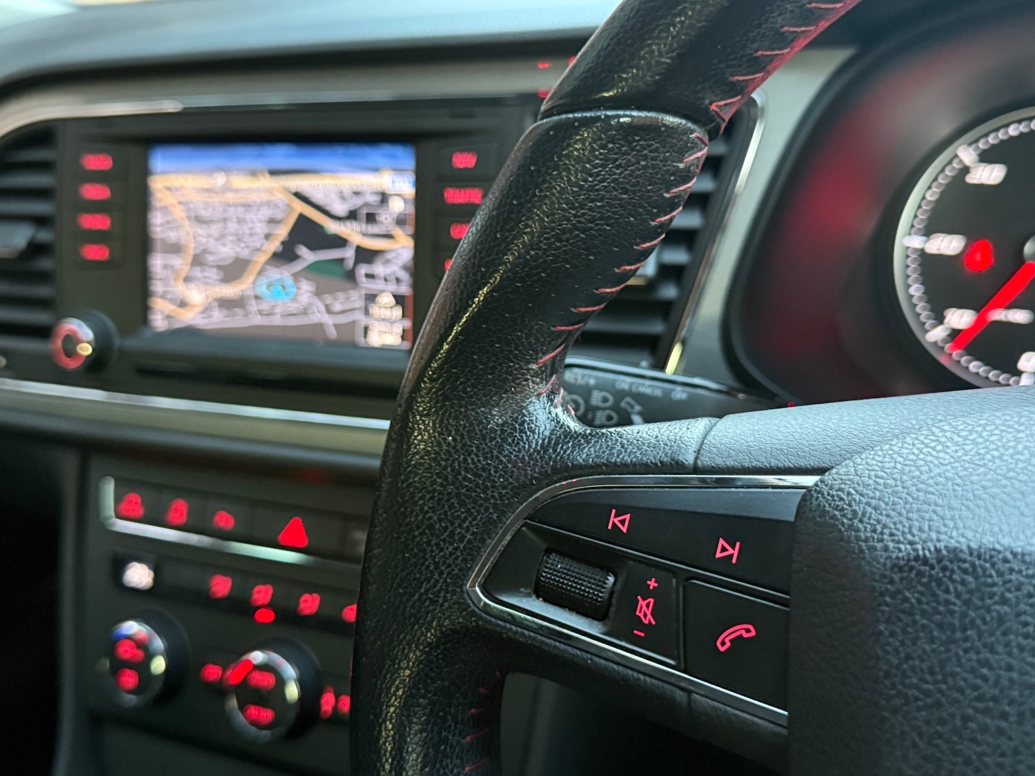 Used SEAT Leon 2014 for sale - 76913998: Photo 24