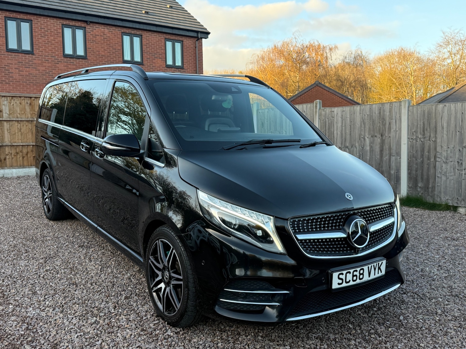 Used Mercedes-Benz V-Class 2019 for sale - 76729077: Photo 9