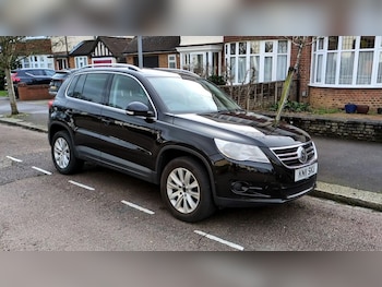Used Volkswagen Tiguan 2011 for sale - 77637350: Photo