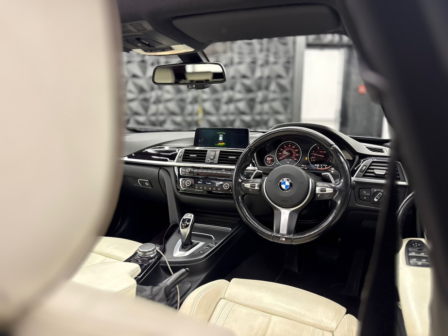 Used BMW 3 Series 2017 for sale - 77392369: Photo 14