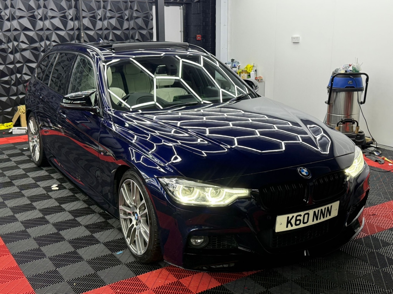 Used BMW 3 Series 2017 for sale - 77392369: Photo 21