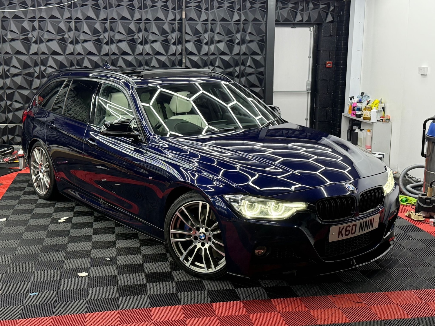 Used BMW 3 Series 2017 for sale - 77392369: Photo 28