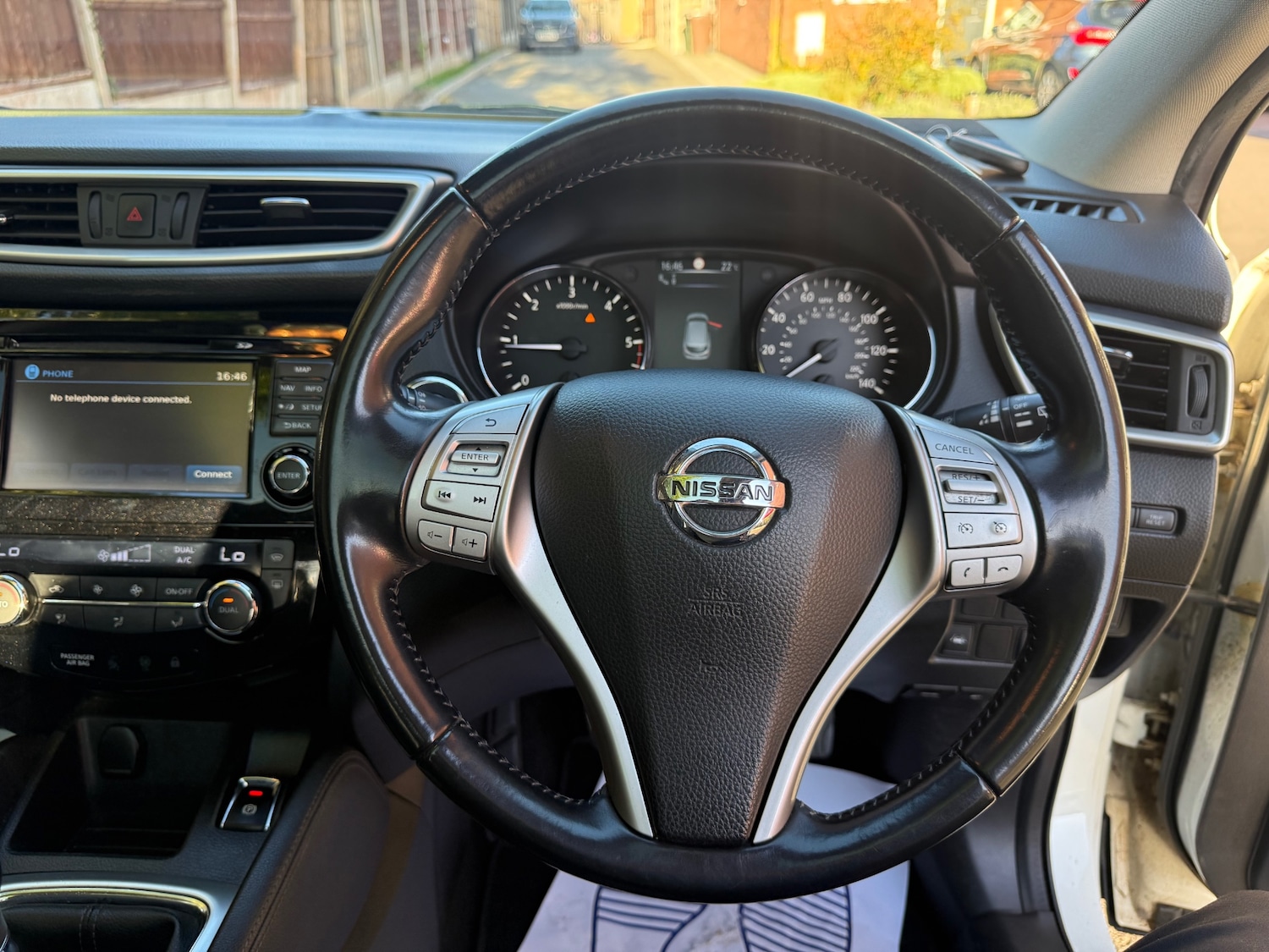 Used Nissan Qashqai 2015 for sale - 76207522: Photo 30