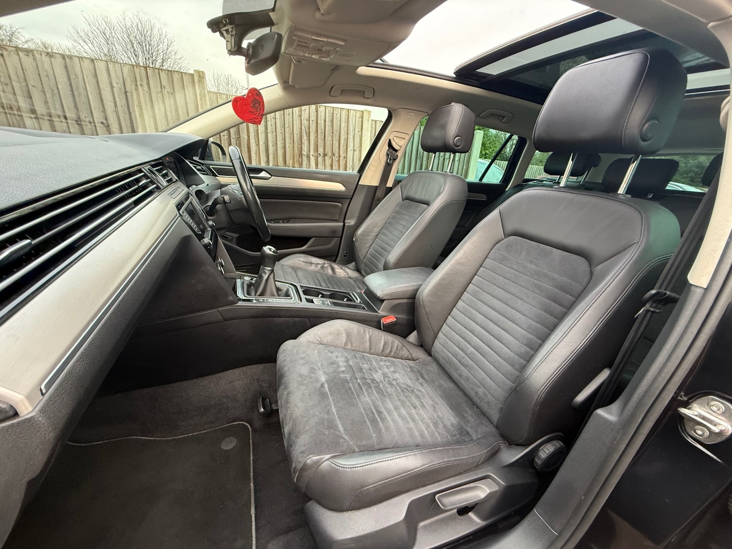 Used Volkswagen Passat 2017 for sale - 77102482: Photo 13